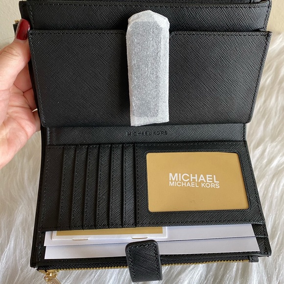 Michael Kors - Picture 5 of 8